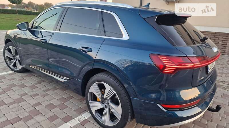 Внедорожник / Кроссовер Audi e-tron 2019 в Черновцах фото 32 Внедорожник / Кроссовер Audi e-tron 2019 в Черновцах