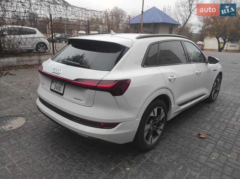 Внедорожник / Кроссовер Audi e-tron 2022 в Каменском фото 10 Внедорожник / Кроссовер Audi e-tron 2022 в Каменском