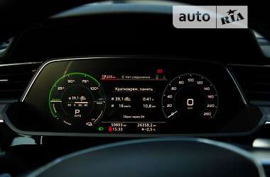 Позашляховик / Кросовер Audi e-tron 2019 в 