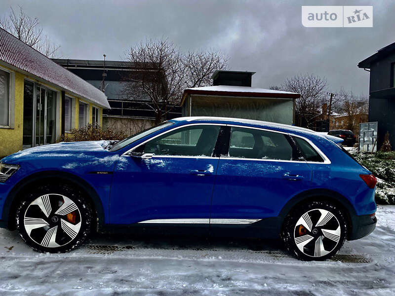 Внедорожник / Кроссовер Audi e-tron 2019 в Днепре фото 12 Внедорожник / Кроссовер Audi e-tron 2019 в Днепре