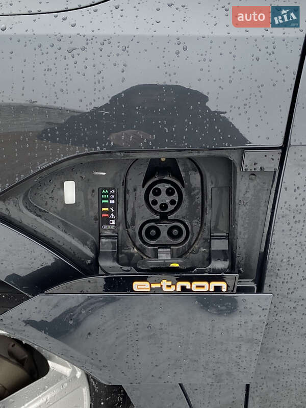 Внедорожник / Кроссовер Audi e-tron 2019 в Львове