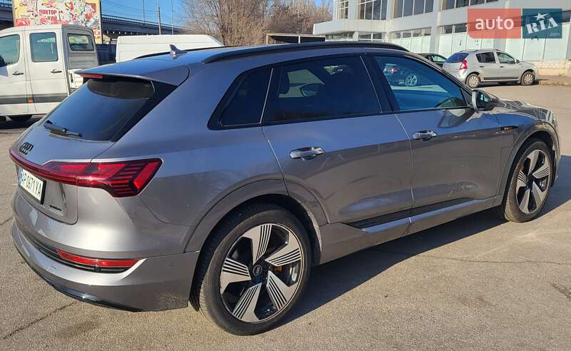 Внедорожник / Кроссовер Audi e-tron 2021 в Запорожье