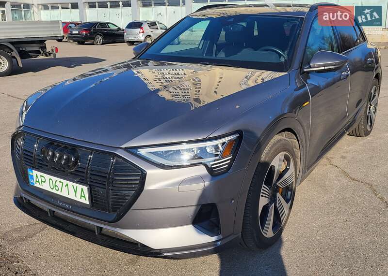 Внедорожник / Кроссовер Audi e-tron 2021 в Запорожье