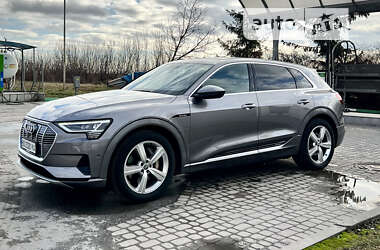 Внедорожник / Кроссовер Audi e-tron 2019 в Тернополе