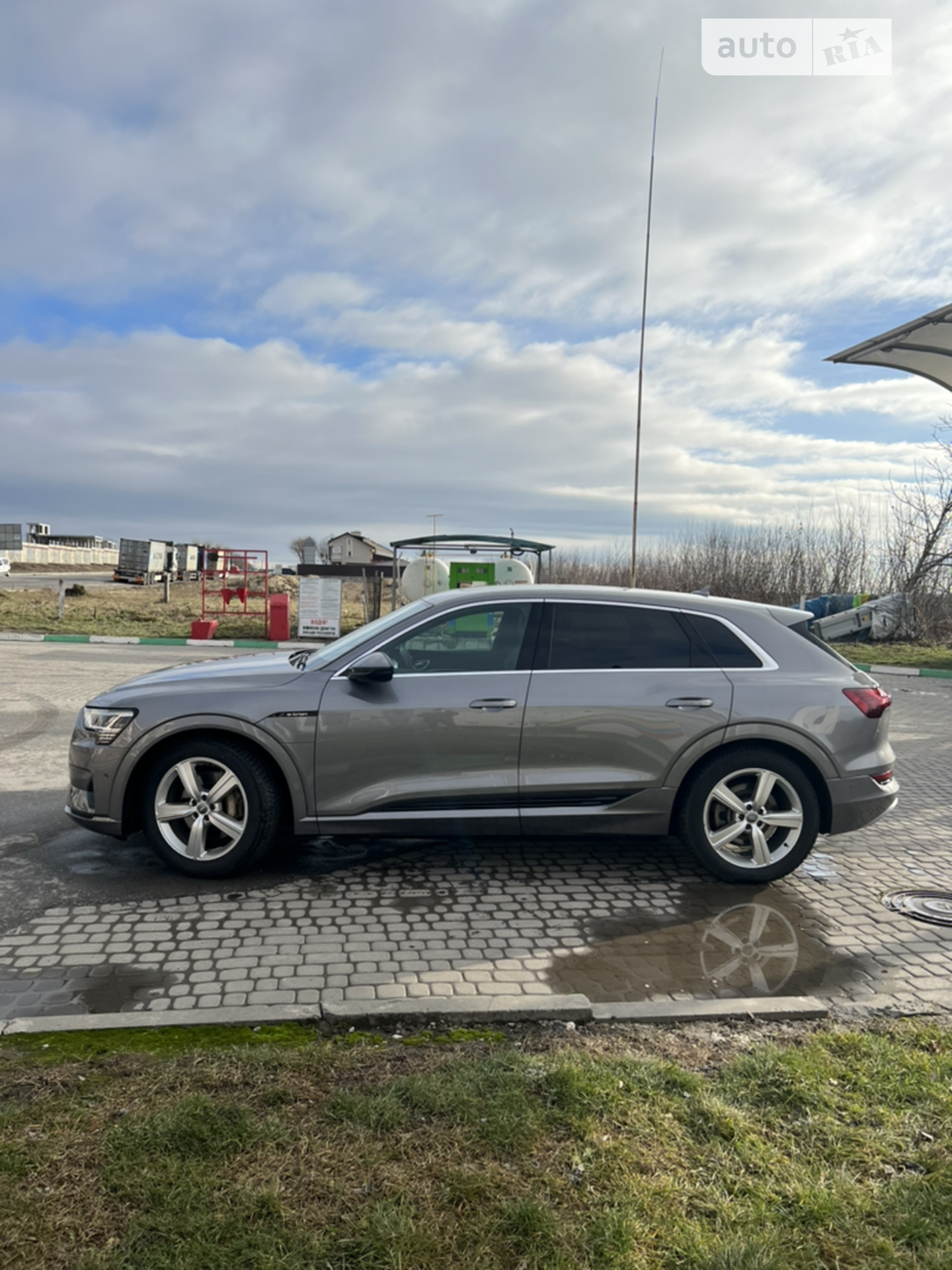 2019 Audi e-tron - мініатюра 15
