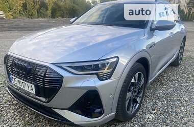 Внедорожник / Кроссовер Audi e-tron 2022 в 