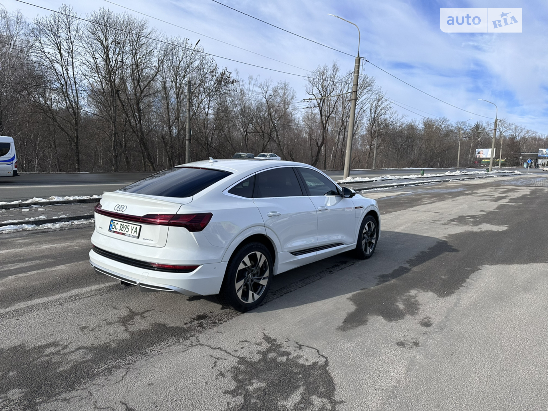 2020 Audi e-tron - мініатюра 5
