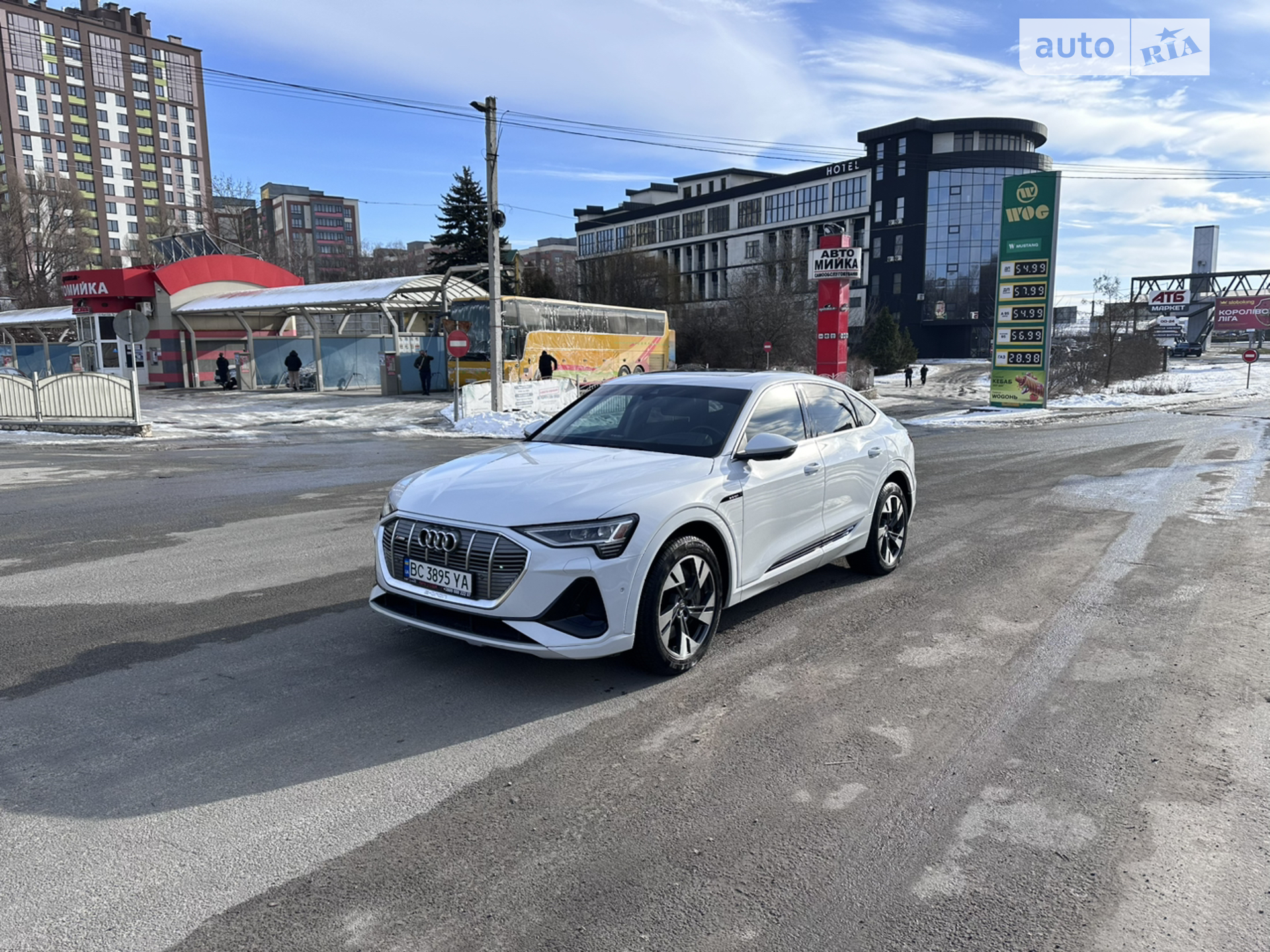 2020 Audi e-tron - мініатюра 7