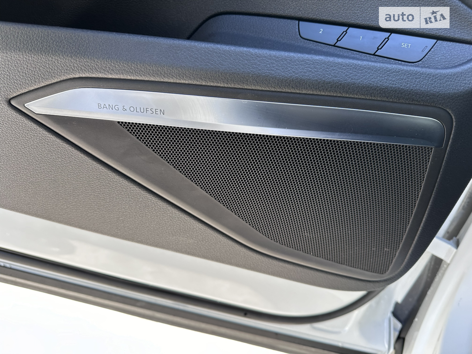 2020 Audi e-tron - мініатюра 21
