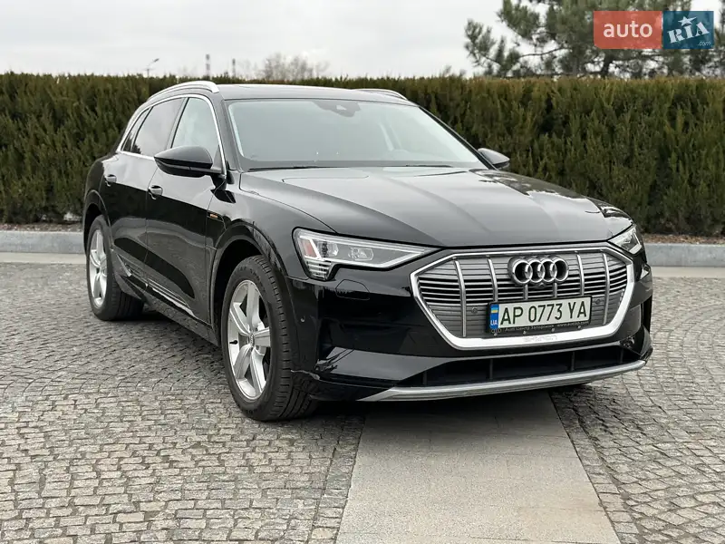 Audi e-tron