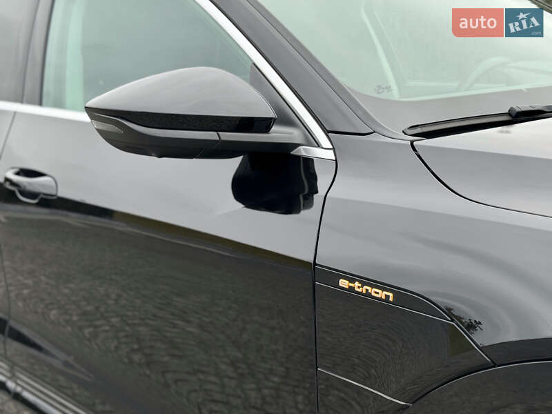 Позашляховик / Кросовер Audi e-tron 2019 в Запоріжжі фото 17 Позашляховик / Кросовер Audi e-tron 2019 в Запоріжжі