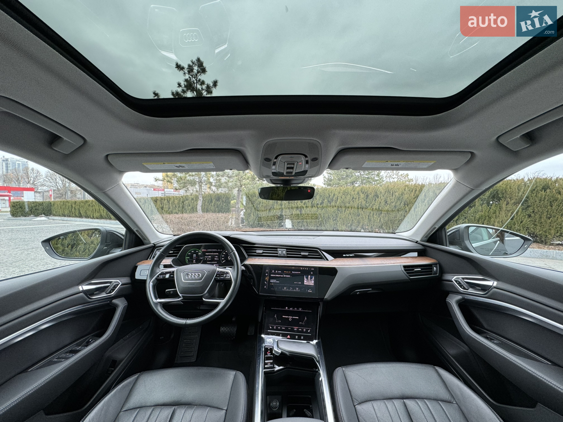 2019 Audi e-tron - мініатюра 15