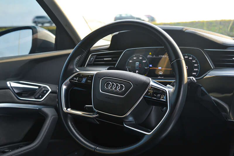 Позашляховик / Кросовер Audi e-tron 2019 в Львові
