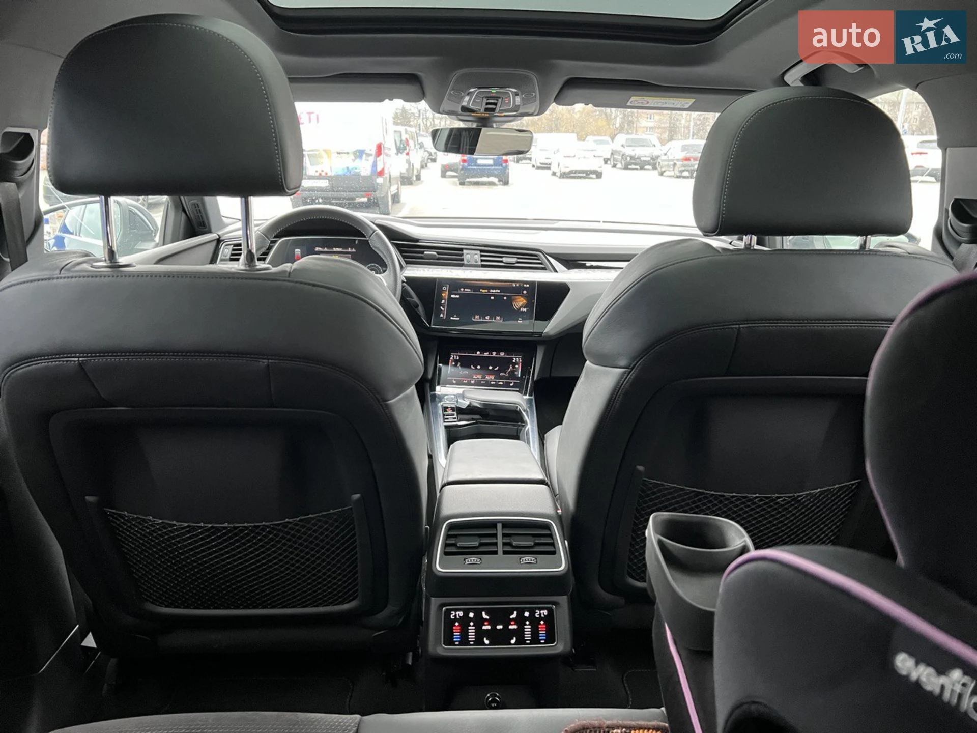 2019 Audi e-tron - мініатюра 11