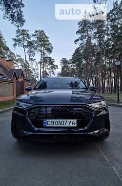 Внедорожник / Кроссовер Audi e-tron 2019 в Чернигове