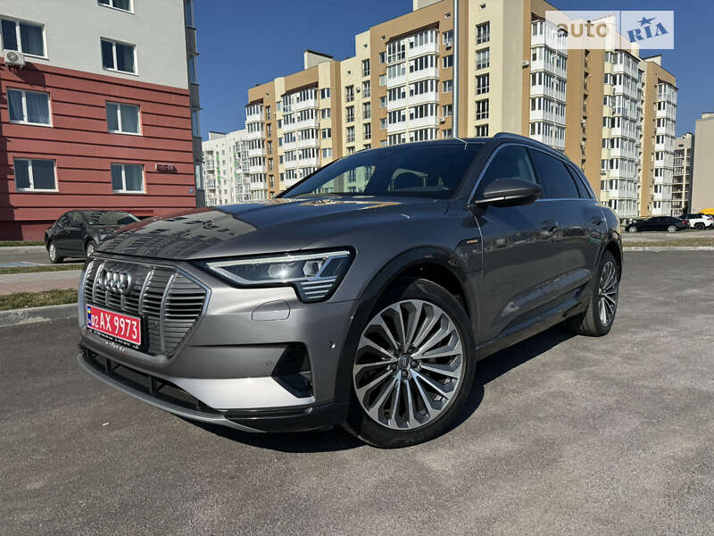 Позашляховик / Кросовер Audi e-tron 2019 в Вінниці