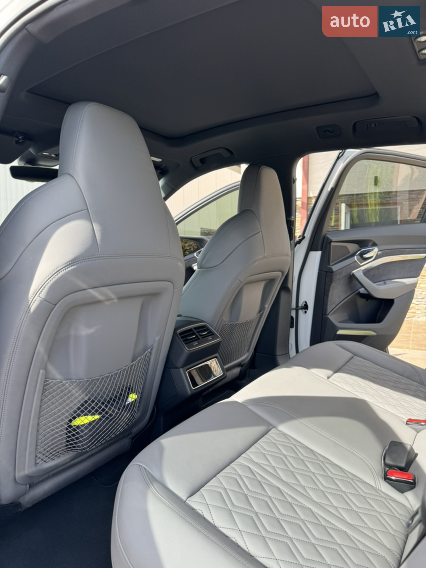 2020 Audi e-tron - мініатюра 32