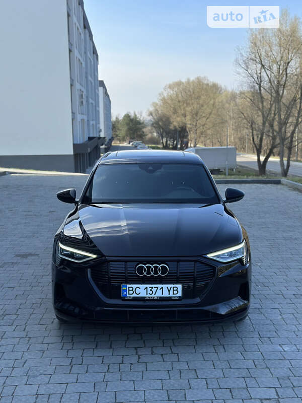 Внедорожник / Кроссовер Audi e-tron 2019 в Львове