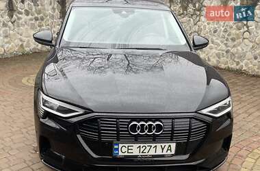 Позашляховик / Кросовер Audi e-tron 2019 в Косові