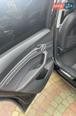 Позашляховик / Кросовер Audi e-tron 2019 в Косові