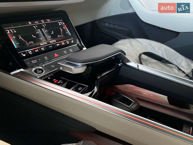 Внедорожник / Кроссовер Audi e-tron 2021 в Киеве