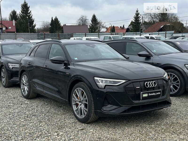 Позашляховик / Кросовер Audi e-tron 2022 в Львові