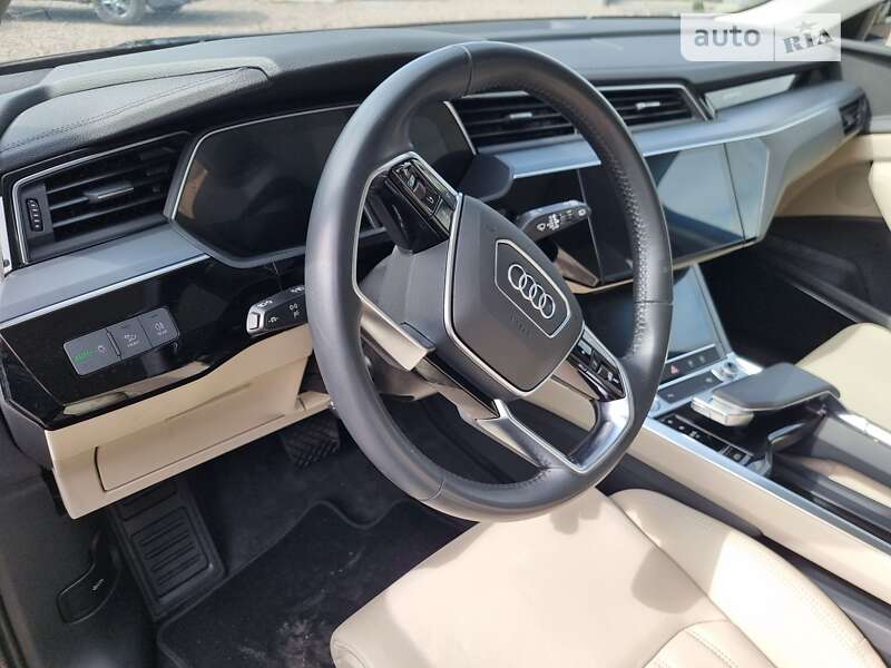 Внедорожник / Кроссовер Audi e-tron 2020 в Ирпене