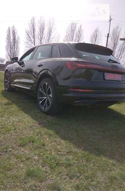 Позашляховик / Кросовер Audi e-tron 2021 в Покровському