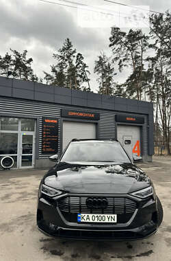 Внедорожник / Кроссовер Audi e-tron 2019 в 