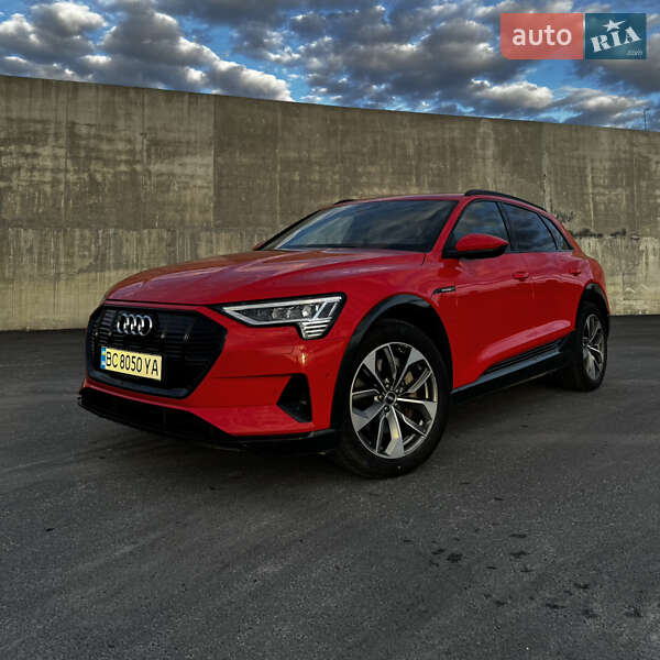 Внедорожник / Кроссовер Audi e-tron 2019 в Львове фото 10 Внедорожник / Кроссовер Audi e-tron 2019 в Львове