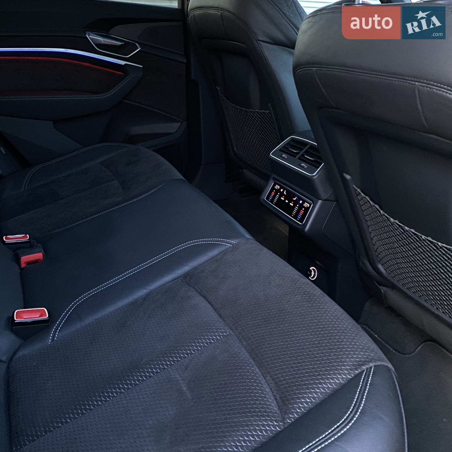 2019 Audi e-tron - мініатюра 36