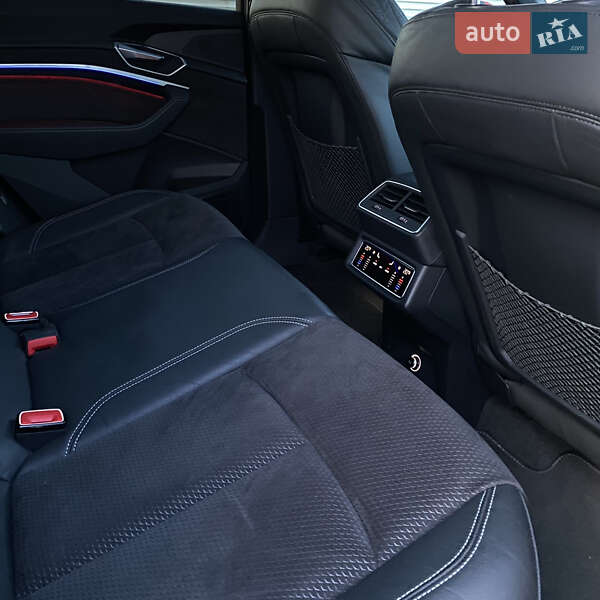 Позашляховик / Кросовер Audi e-tron 2019 в Львові