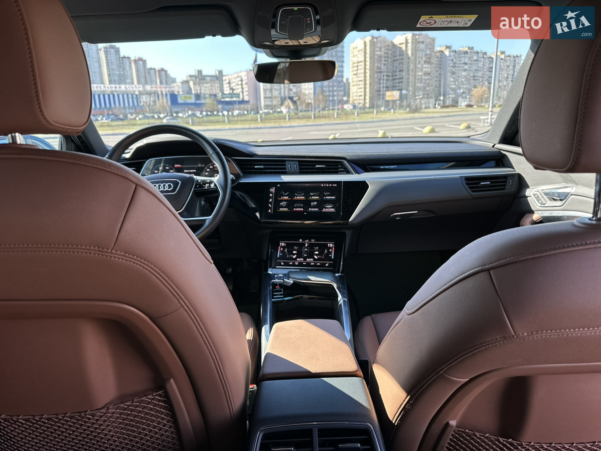 2019 Audi e-tron - мініатюра 38
