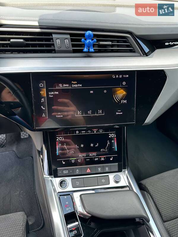 Внедорожник / Кроссовер Audi e-tron 2020 в Львове