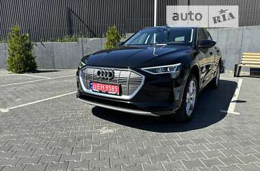 Позашляховик / Кросовер Audi e-tron 2020 в Чернівцях