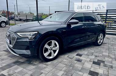 Позашляховик / Кросовер Audi e-tron 2021 в Рівному