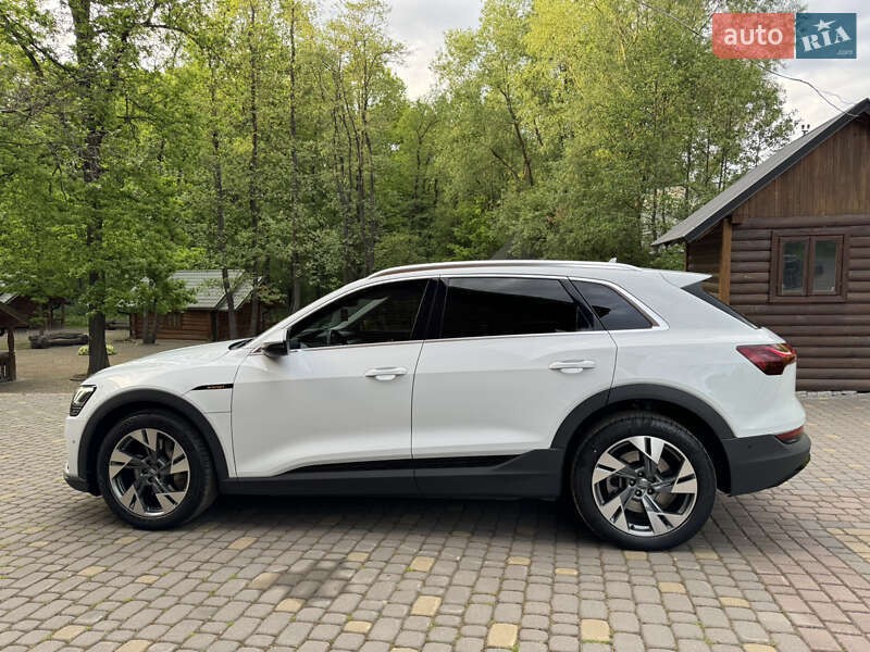 Позашляховик / Кросовер Audi e-tron 2019 в Івано-Франківську