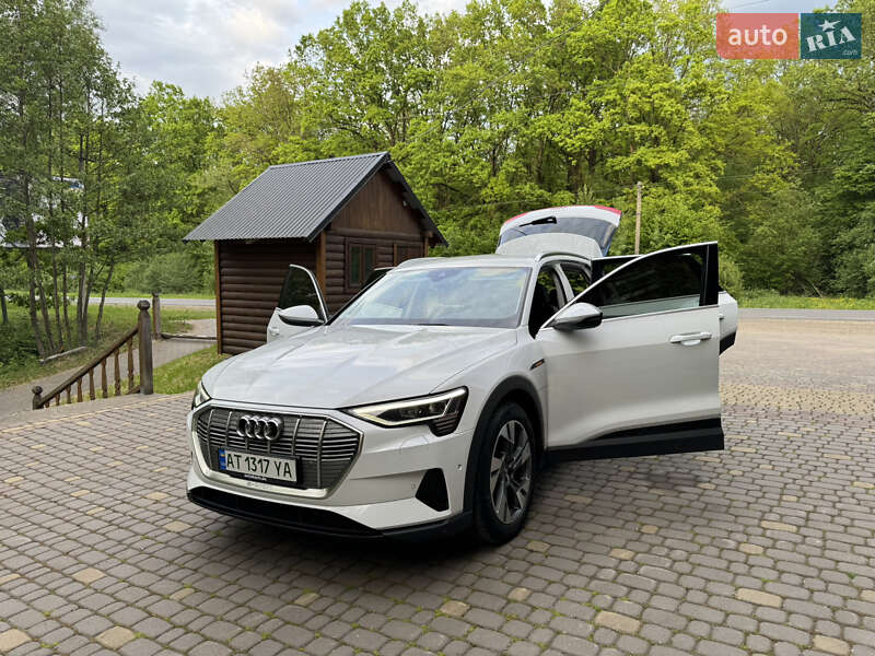 Позашляховик / Кросовер Audi e-tron 2019 в Івано-Франківську