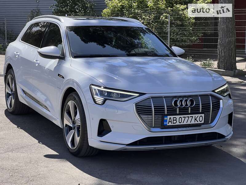 Позашляховик / Кросовер Audi e-tron 2019 в Вінниці