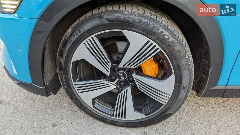 Внедорожник / Кроссовер Audi e-tron 2019 в Львове фото 18 Внедорожник / Кроссовер Audi e-tron 2019 в Львове