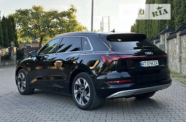Внедорожник / Кроссовер Audi e-tron 2020 в Надворной