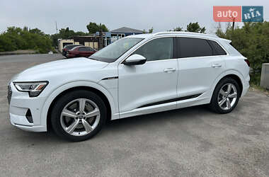 Внедорожник / Кроссовер Audi e-tron 2019 в Днепре