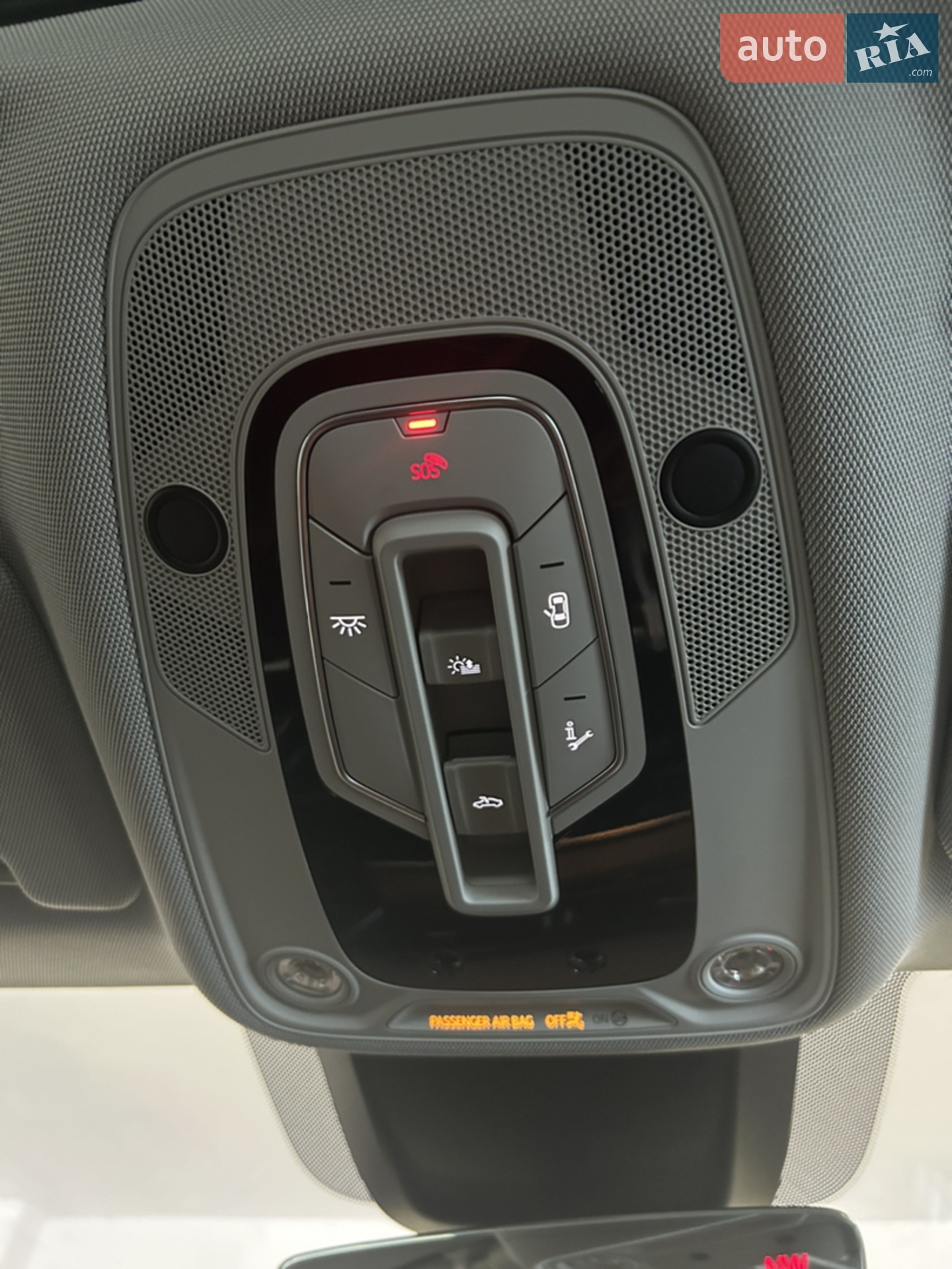 Audi e-tron 2019 VIN WA1LAAGE1KB022298 фото оголошення 27 з 38