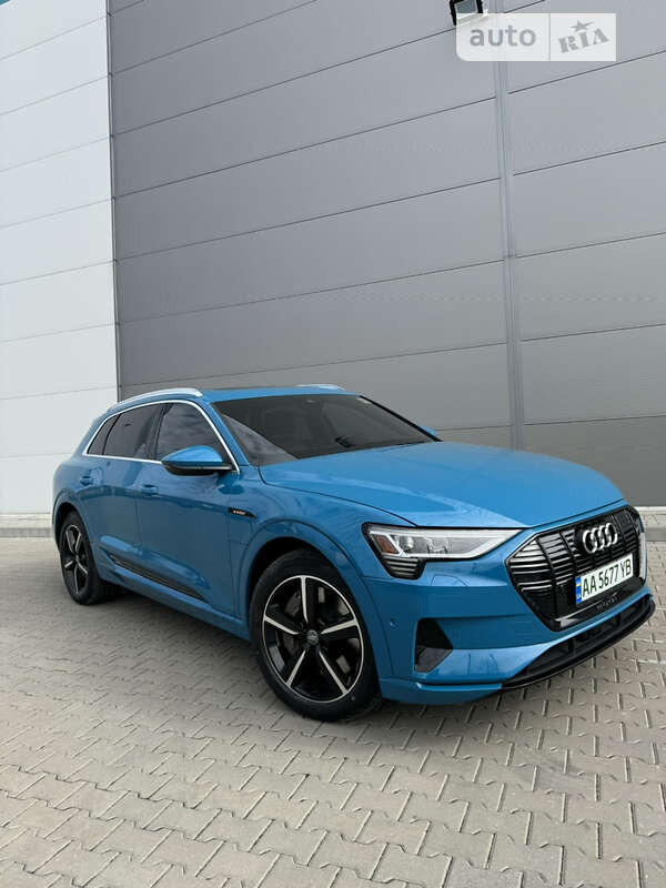 Внедорожник / Кроссовер Audi e-tron 2019 в Киеве