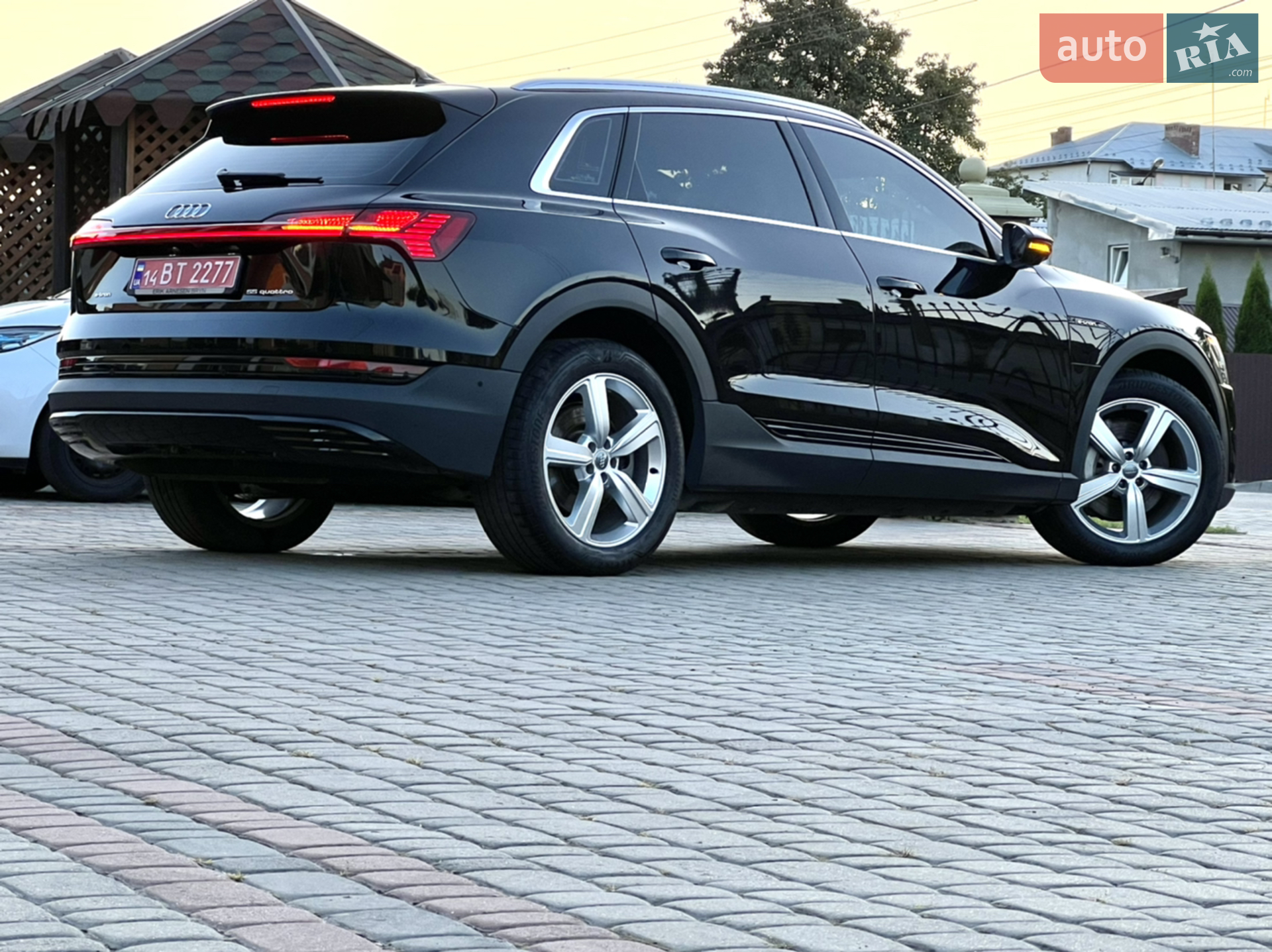 2019 Audi e-tron - мініатюра 18