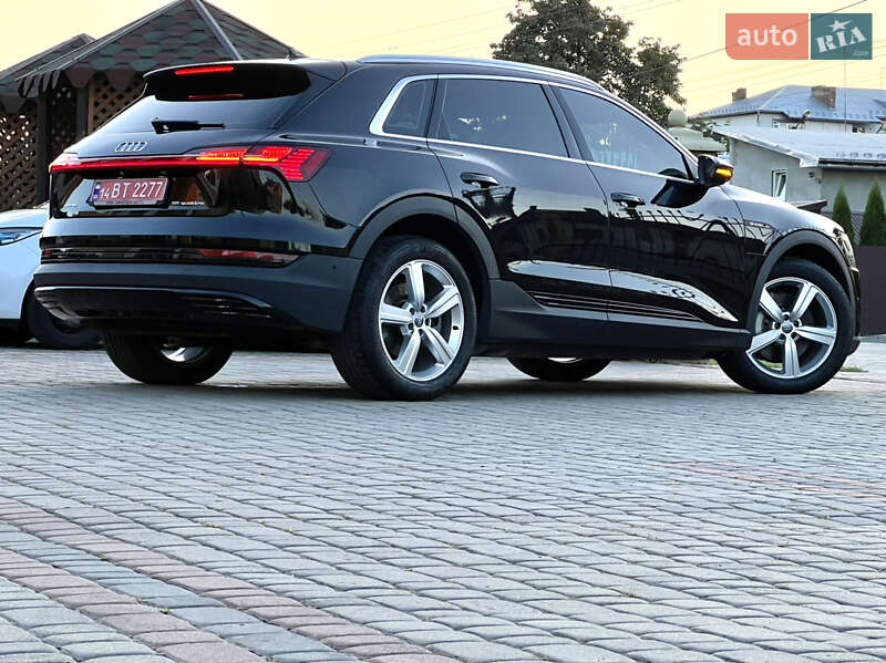 Позашляховик / Кросовер Audi e-tron 2019 в Самборі фото 18 Позашляховик / Кросовер Audi e-tron 2019 в Самборі