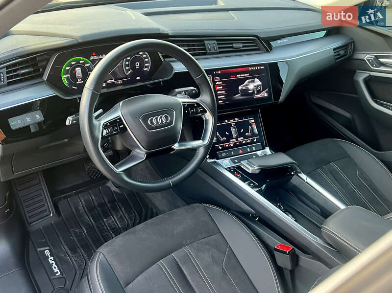 Позашляховик / Кросовер Audi e-tron 2019 в Самборі фото 33 Позашляховик / Кросовер Audi e-tron 2019 в Самборі