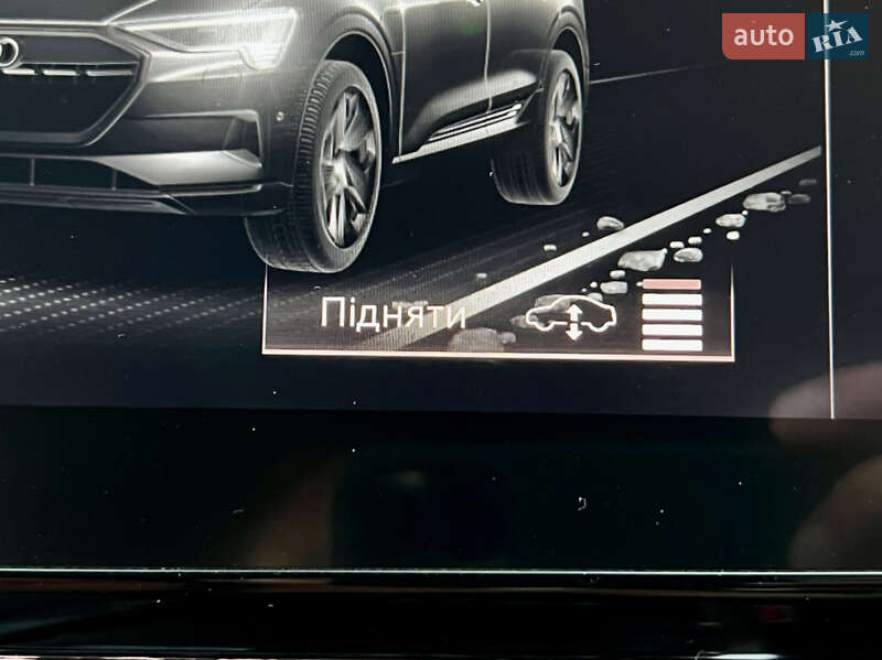 Позашляховик / Кросовер Audi e-tron 2019 в Самборі фото 82 Позашляховик / Кросовер Audi e-tron 2019 в Самборі