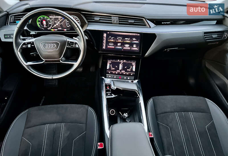 Позашляховик / Кросовер Audi e-tron 2019 в Самборі фото 76 Позашляховик / Кросовер Audi e-tron 2019 в Самборі