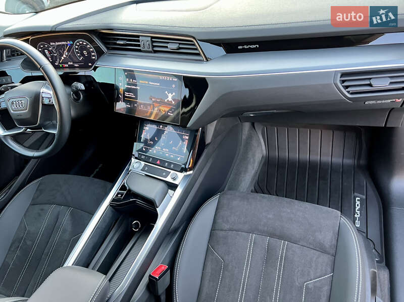 Позашляховик / Кросовер Audi e-tron 2019 в Самборі фото 102 Позашляховик / Кросовер Audi e-tron 2019 в Самборі